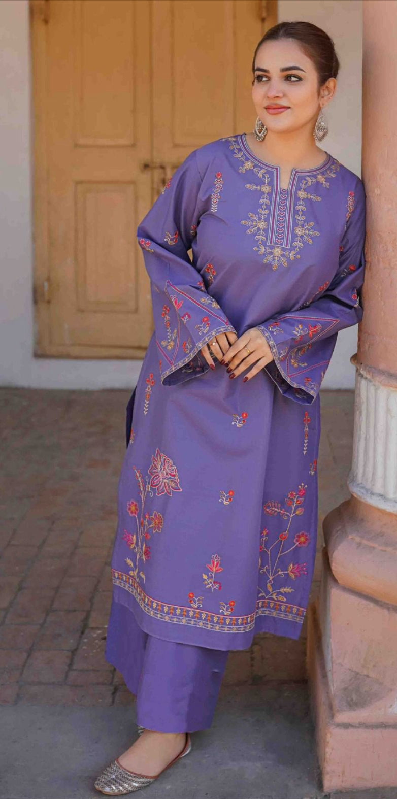 BRANDED EMB 2PC - ZURIA OFFICIAL